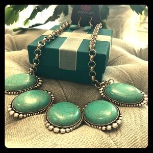 🎁 Silver-tone & turquoise colored gift set!